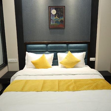 Hotel The Bell Ludhiana Exterior photo